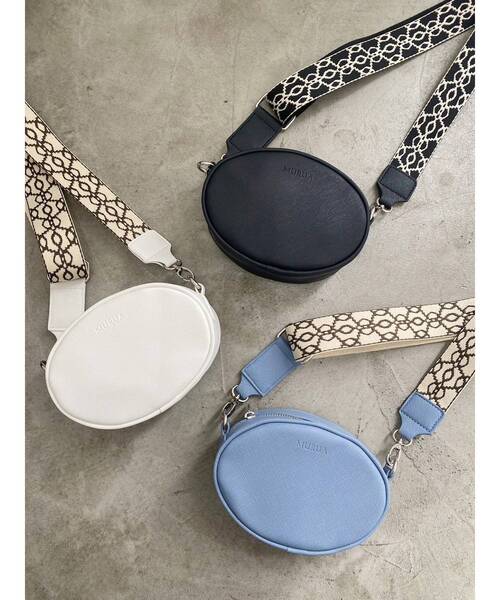 MURUA（ムルーア）の「サークルミニショルダー（ショルダーバッグ・レディース・ホワイト/ライトブルー/ブラック・FREE）」の8枚目の写真