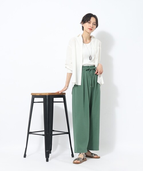 DRESKIP（ドレスキップ）の「◆【接触冷感】さらりとIラインシルエット◎　イージーワイドパンツ（その他パンツ・レディース・グリーン/ネイビー/ベージュ・02/03/04）」の14枚目の写真