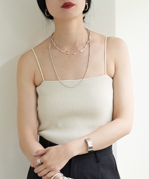SHENERY(シーナリー)の「カップ付ニットキャミソール(キャミソール・レディース・ブラック/グレー/アイボリー・FREE)」の2枚目の写真