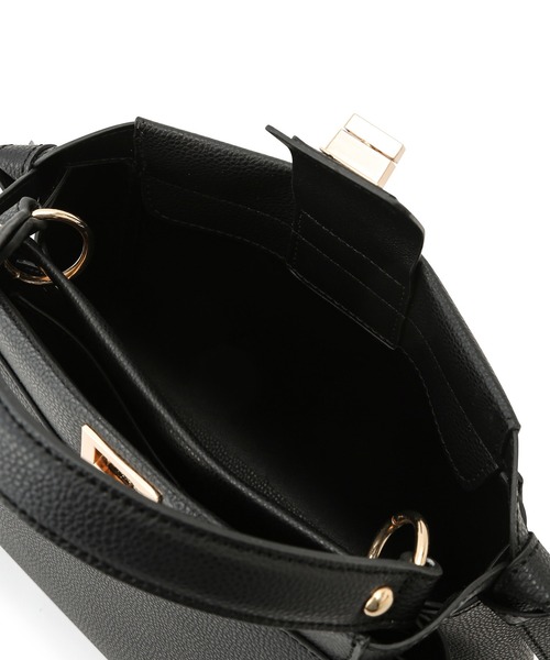 VIS（ビス）の「【2WAY】ひねり金具サイドタイトートバッグ（ハンドバッグ・レディース・グリーン系その他3/ベージュ系その他/ブラック・FREE）」の7枚目の写真