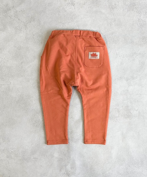 Life Support Products（ライフサポートプロダクツ）の「【防汚加工】ストレッチパンツ（80～130cm）（その他パンツ・キッズ・ブラック/ベージュ/エメラルド/モスグリーン/ライトブラウン/ワインレッド/サーモンピンク/バイオレット/オレンジ/ライトピンク/カーキ/マスタード/ブルー/杢グレー/ターコイズブルー/サンドベージュ/ピンク・80/90/95/100/110/120/130）」の17枚目の写真