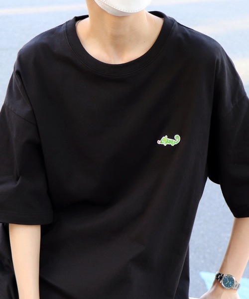 Labordi(ラボード)の「ワンポイント刺繍 / リンガー / ピグメント加工 ビッグシルエットTシャツ ユニセックス カットソー (Tシャツ/カットソー・メンズ・ホワイト系その他2/ブラック系その他/グリーン/ホワイト系その他/チャコールグレー/ホワイト/ブラック・XL/L/M)」の5枚目の写真