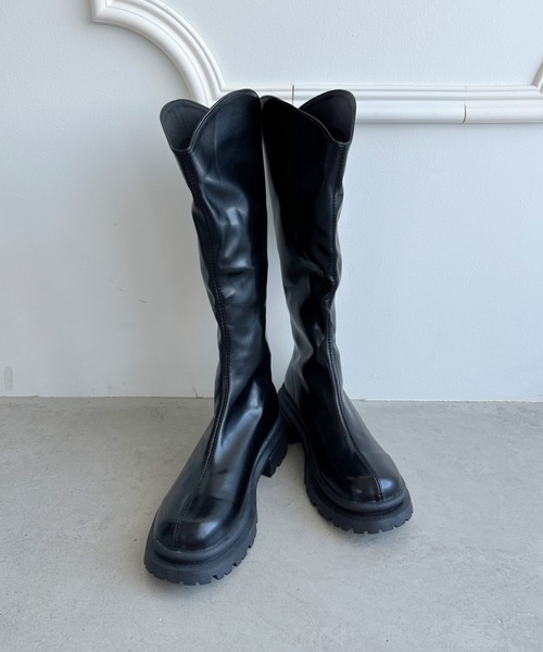 CLEA(クレア)の「ストレッチ厚底トラックソールロングブーツ(ブーツ・レディース・アイボリー/ブラック/ベージュ/ブラウン・23.5cm/24.5cm)」の9枚目の写真