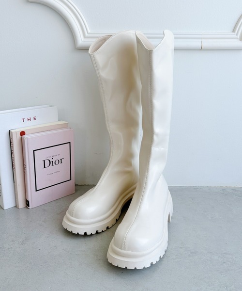 CLEA(クレア)の「ストレッチ厚底トラックソールロングブーツ(ブーツ・レディース・アイボリー/ブラック/ベージュ/ブラウン・23.5cm/24.5cm)」の5枚目の写真