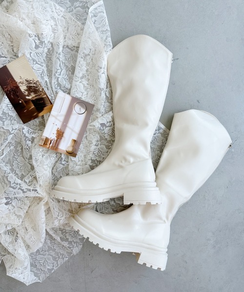 CLEA(クレア)の「ストレッチ厚底トラックソールロングブーツ(ブーツ・レディース・アイボリー/ブラック/ベージュ/ブラウン・23.5cm/24.5cm)」の7枚目の写真