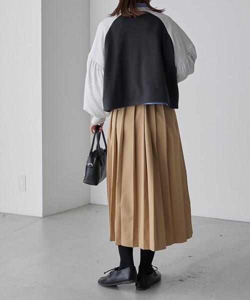 BONLECILL(ボンルシール)の「配色ラグラン ボリュームスリーブスウェットプルオーバー(スウェット・レディース・ブラウン/オフホワイト/チャコールグレー・FREE)」の17枚目の写真