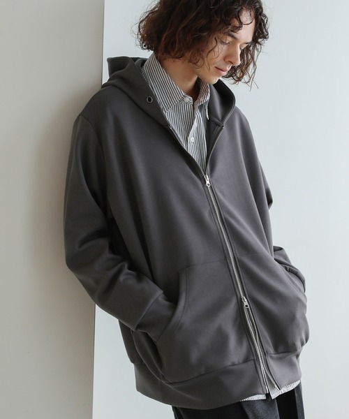 ヘビーウェイトダンボールポンチジップパーカー