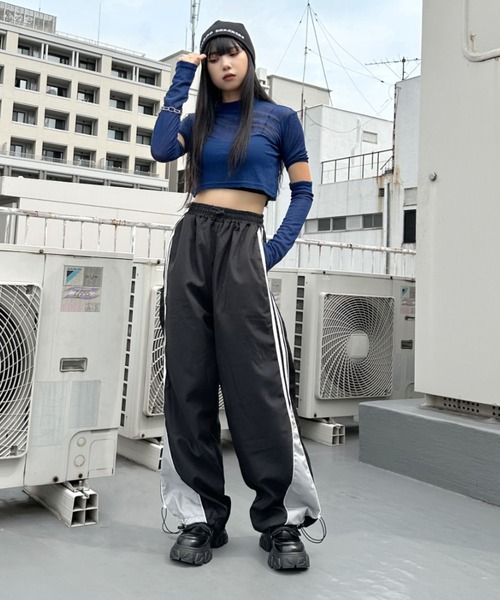 LVEU.（ラブユ.）の「【LVEU.】スリーブカットシアートップス / トップス シアー シースルー カット カットソー クロップド ショート丈 ブラック ピンク ブルー オリジナル ZOZOTOWN限定（Tシャツ/カットソー・レディース・ブルー/ブラック/ピンク・FREE）」の21枚目の写真