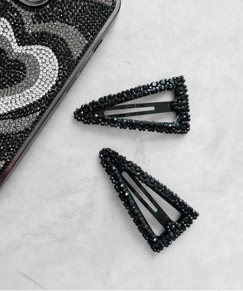 Port（ポート）の「【 Jelly moo / ジェリームー 】 キラキラ ラインストーン ヘアピン / 2個セット（ヘアピン）」 WEAR