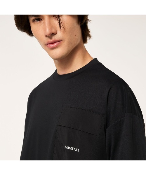 OAKLEY(オークリー)の「オークリー FGL SCRATCH LS TEE 3.7 /ロングTシャツ/ロンT/OUTDOOR アウトドア/OAKLEY(Tシャツ/カットソー・メンズ・ブラック・S/M/XL/L)」の7枚目の写真
