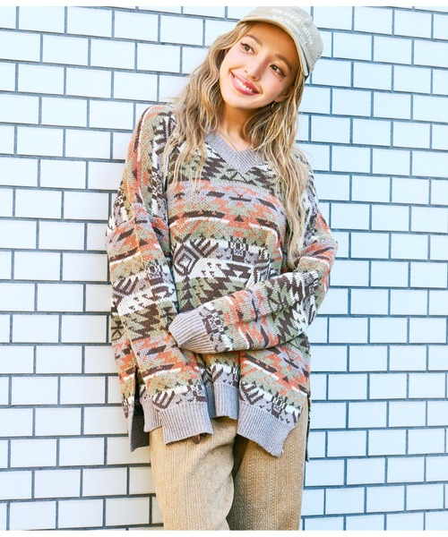 anap mimpi（アナップミンピ）の「オルテガVネックオーバーサイズニットトップス（ニット/セーター・レディース・ベージュ/ライトグレー・FREE）」の22枚目の写真