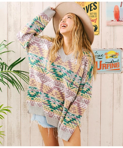 anap mimpi（アナップミンピ）の「オルテガVネックオーバーサイズニットトップス（ニット/セーター・レディース・ベージュ/ライトグレー・FREE）」の14枚目の写真