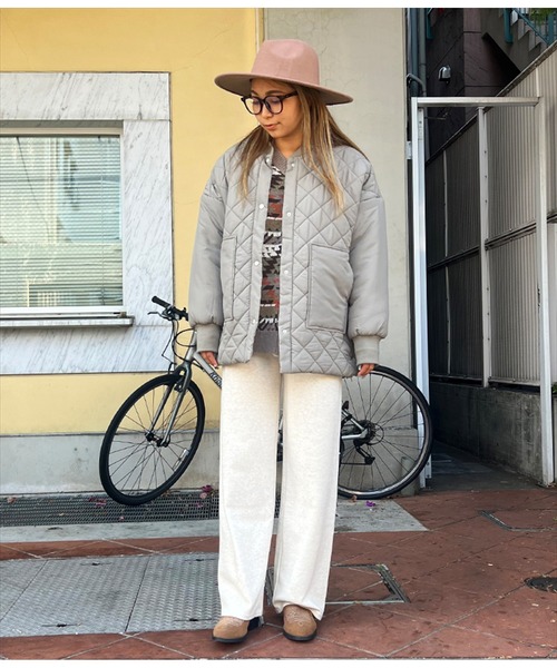 anap mimpi（アナップミンピ）の「オルテガVネックオーバーサイズニットトップス（ニット/セーター・レディース・ベージュ/ライトグレー・FREE）」の13枚目の写真