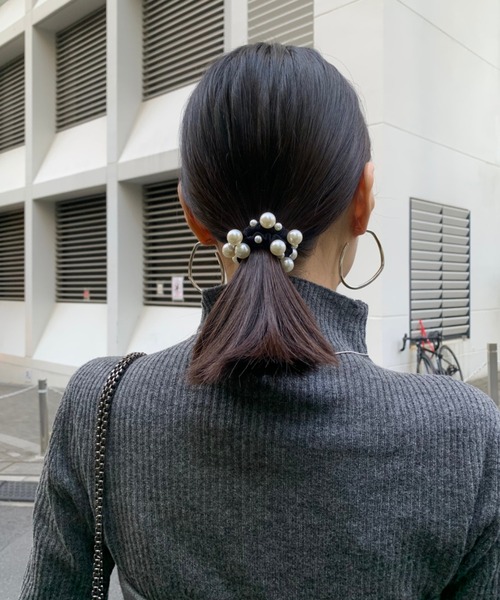 E&C closet…（イーアンドシークローゼット）の「【使用不可！！】ランダムパールヘアゴム（2点セット）（ヘアゴム・レディース・ブラック・FREE）」の17枚目の写真
