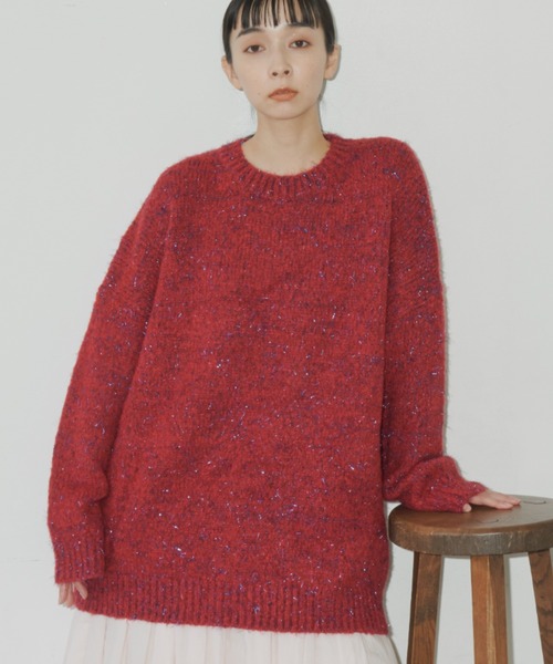 Libra Cue（リブラ キュー）の「ラメフェザーヤーンボリュームニット