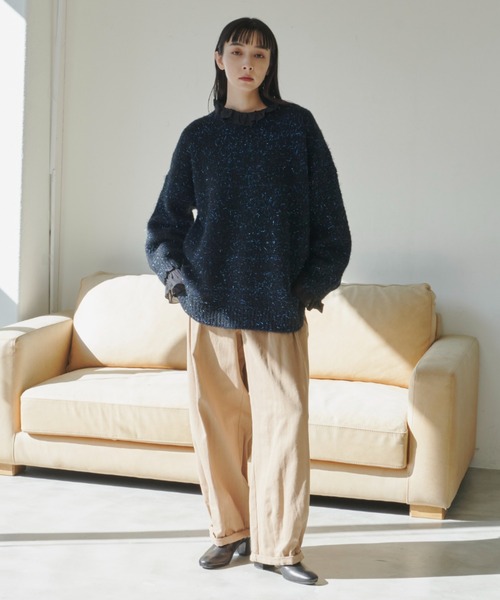 Libra Cue(リブラ キュー)の「ラメフェザーヤーンボリュームニット(ニット/セーター・レディース・ブラック/レッド・FREE)」の7枚目の写真