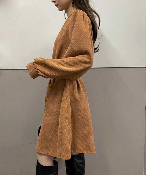 NANEA(ナネア)の「フレアシルエットコーデュロイワンピース(ワンピース・レディース・グレー/ブラック/ブラウン・MEDIUM/SMALL)」の9枚目の写真