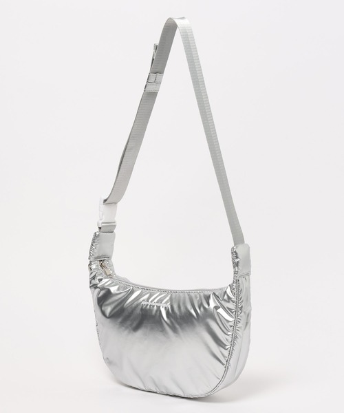 repipi armario（レピピ アルマリオ）の「カラーラウンドショルダー（ショルダーバッグ・キッズ・ブルー/シルバー/ブラック/グレー/アイボリー/イエロー/グリーン/パープル/ナチュラル・FREE）」の11枚目の写真