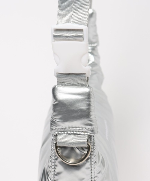 repipi armario（レピピ アルマリオ）の「カラーラウンドショルダー（ショルダーバッグ・キッズ・ブルー/シルバー/ブラック/グレー/アイボリー/イエロー/グリーン/パープル/ナチュラル・FREE）」の18枚目の写真