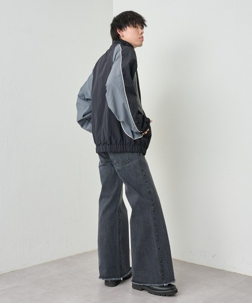 COLONY 2139(コロニートゥーワンスリーナイン)の「フリンジラウンドヘムデニム(デニムパンツ・メンズ・ブラック/サックスブルー・MEDIUM/LARGE)」の3枚目の写真