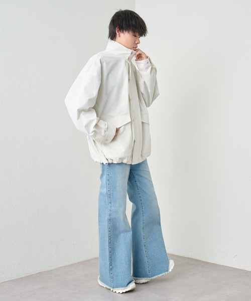 COLONY 2139(コロニートゥーワンスリーナイン)の「フリンジラウンドヘムデニム(デニムパンツ・メンズ・ブラック/サックスブルー・MEDIUM/LARGE)」の19枚目の写真