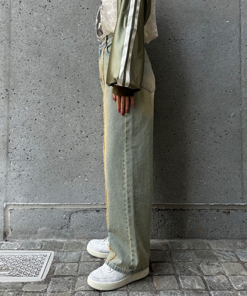 CIAOPANIC(チャオパニック)の「オーバーダイセンターラインフリンジストレートデニムパンツ(デニムパンツ・レディース・サックスブルー・MEDIUM/SMALL/X-SMALL)」の11枚目の写真