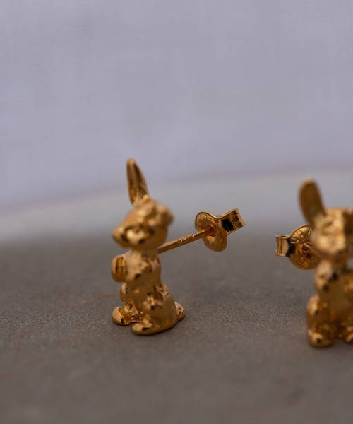 ear PAPILLONNER(イアパピヨネ)の「《WEB限定/スターリングシルバー使用》うさぎピアス(ピアス(両耳用)・レディース・ゴールド/シルバー・FREE)」の10枚目の写真