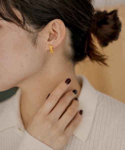 ear PAPILLONNER(イアパピヨネ)の「《WEB限定/スターリングシルバー使用》うさぎピアス(ピアス(両耳用)・レディース・ゴールド/シルバー・FREE)」の11枚目の写真