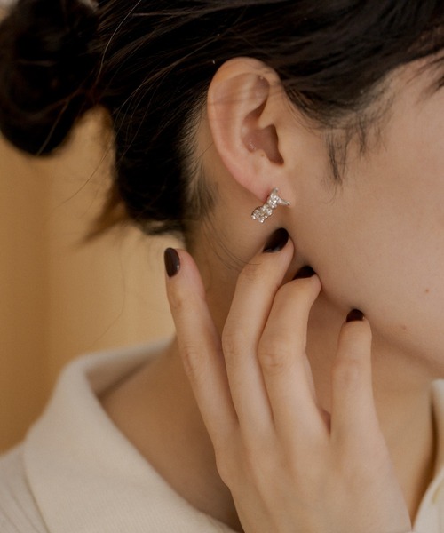 ear PAPILLONNER(イアパピヨネ)の「《WEB限定/スターリングシルバー使用》うさぎピアス(ピアス(両耳用)・レディース・ゴールド/シルバー・FREE)」の13枚目の写真