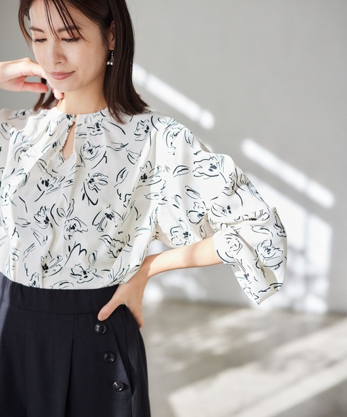 Elura（エルーラ）の「サラサラ着映えブラウス/102923（シャツ/ブラウス・レディース・ホワイト系その他2/ブラック/ホワイト系その他6/イエロー・SMALL/MEDIUM/LARGE/X-LARGE）」の22枚目の写真