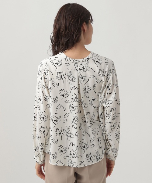 Elura（エルーラ）の「サラサラ着映えブラウス/102923（シャツ/ブラウス・レディース・ホワイト系その他2/ブラック/ホワイト系その他6/イエロー・SMALL/MEDIUM/LARGE/X-LARGE）」の14枚目の写真