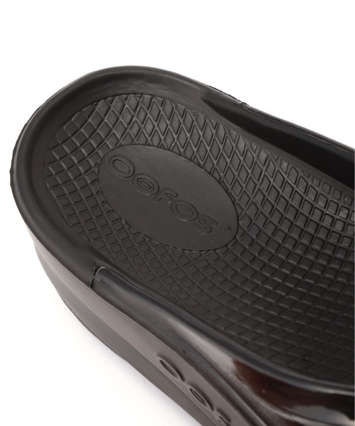 OOFOS(ウーフォス)の「OOFOS/ウーフォス /OOmega ウーメガ/リカバリーサンダル 厚底 /2000440050211(サンダル・レディース・ブラック/ベージュ/ピンク・23/24/25)」の8枚目の写真