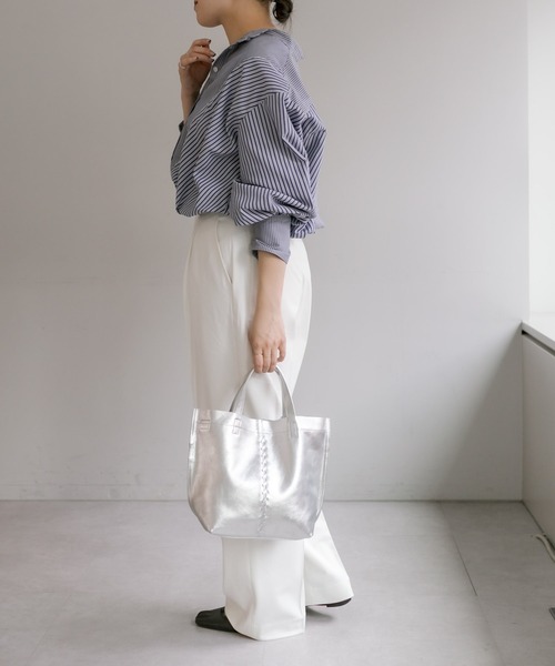 ear PAPILLONNER（イアパピヨネ）の「《本革/軽量/2WAY》センター