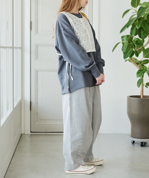 Crisp(クリスプ)の「ボリュームデニムパンツ(デニムパンツ・レディース・ブルー/ネイビー/ホワイト系その他/ブルー系その他/グレー系その他/イエロー・FREE)」の8枚目の写真