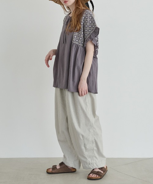 Crisp(クリスプ)の「ボリュームデニムパンツ(デニムパンツ・レディース・ブルー/ネイビー/ホワイト系その他/ブルー系その他/グレー系その他/イエロー・FREE)」の14枚目の写真