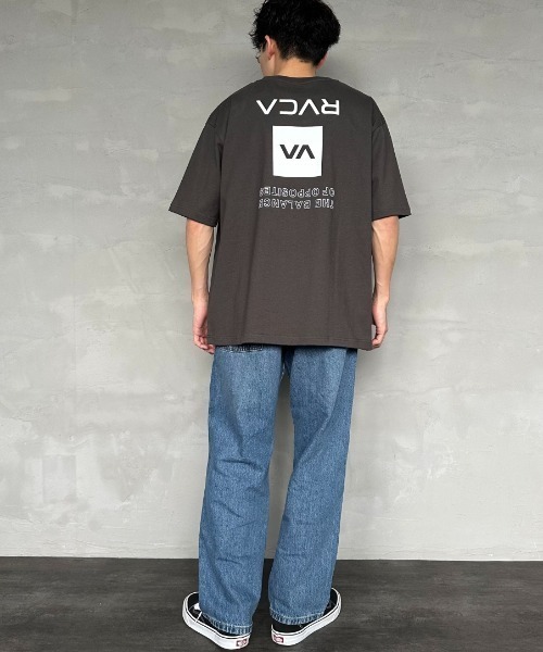 RVCA（ルーカ）の「[RVCA/ルーカ] UP STATE スクエアロゴバックプリント ショートスリーブTシャツ（Tシャツ/カットソー・レディース・ブラック/ホワイト・M/L/XL）」の6枚目の写真