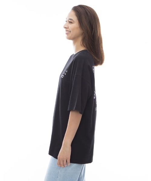 BILLABONG(ビラボン)の「BILLABONG レディース SOFT CLEAN LOGO LOOSE TEE Tシャツ 【2024年春夏モデル】/ビラボン半袖バックプリントロゴTシャツ(Tシャツ/カットソー・レディース・ブラック/ライトブルー/ピンク/ホワイト・LARGE/MEDIUM)」の9枚目の写真