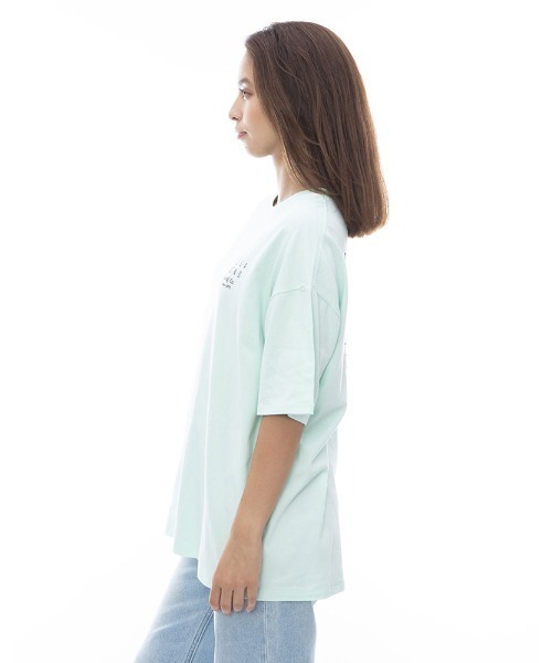 BILLABONG(ビラボン)の「BILLABONG レディース SOFT CLEAN LOGO LOOSE TEE Tシャツ 【2024年春夏モデル】/ビラボン半袖バックプリントロゴTシャツ(Tシャツ/カットソー・レディース・ブラック/ライトブルー/ピンク/ホワイト・LARGE/MEDIUM)」の12枚目の写真