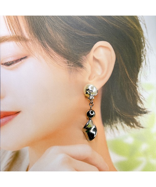 tone（トーン）の「【Eighteen】星パールシルバーピアス(MA)（ピアス（両耳用）・レディース・シルバー・FREE）」の5枚目の写真
