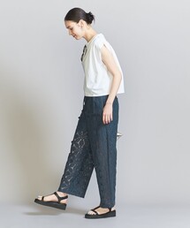 コットンナイロン レースワイドパンツを使った人気ファッション