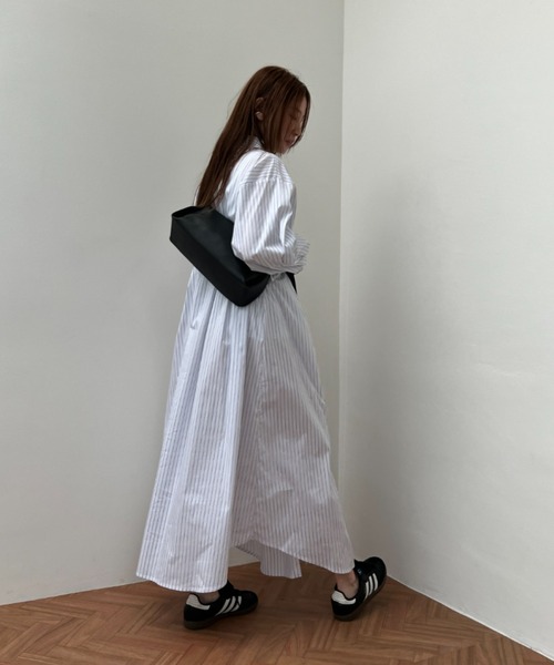 y/m（イム）の「スクエアショルダーBAG（ショルダーバッグ・レディース・ブラック/ボルドー・FREE）」の16枚目の写真