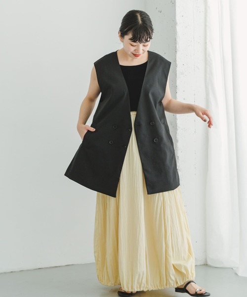 ITEMS URBANRESEARCH（アイテムズ アーバンリサーチ）の「ジレ×パンツセット（パンツドレス・レディース・カーキ/ブラック・FREE）」の4枚目の写真