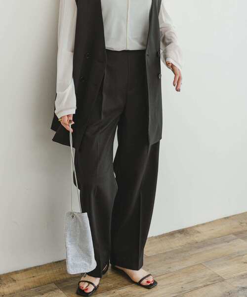 ITEMS URBANRESEARCH（アイテムズ アーバンリサーチ）の「ジレ×パンツセット（パンツドレス・レディース・カーキ/ブラック・FREE）」の13枚目の写真