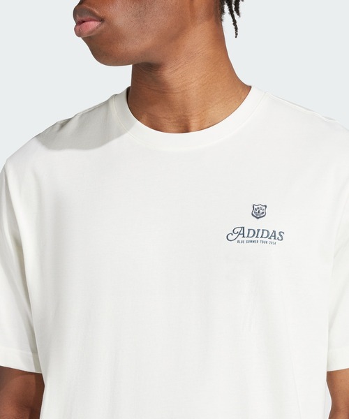 adidas（アディダス）の「グラフィック ファイア トレフォイルT