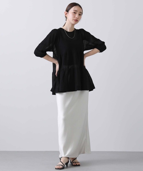 Gready Brilliant(グレディブリリアン)の「綿混シアーティアードチュニックニット(ニット/セーター・レディース・ブラック/ライトグレー・38)」の6枚目の写真