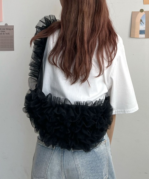 Futier land(フューティアランド)の「オーガンジーチュールフリルボディーバッグ(ボディバッグ/ウエストポーチ・レディース・ブラック/グレー/オフホワイト/グリーン・FREE)」の6枚目の写真