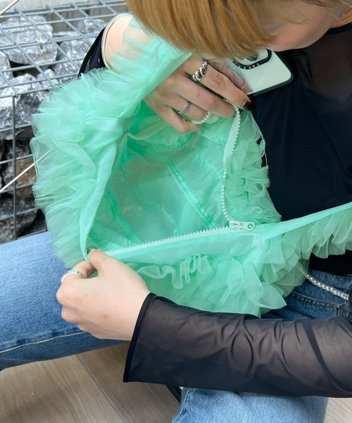 Futier land(フューティアランド)の「オーガンジーチュールフリルボディーバッグ(ボディバッグ/ウエストポーチ・レディース・ブラック/グレー/オフホワイト/グリーン・FREE)」の18枚目の写真