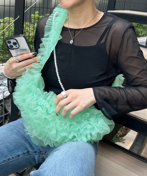 Futier land(フューティアランド)の「オーガンジーチュールフリルボディーバッグ(ボディバッグ/ウエストポーチ・レディース・ブラック/グレー/オフホワイト/グリーン・FREE)」の19枚目の写真