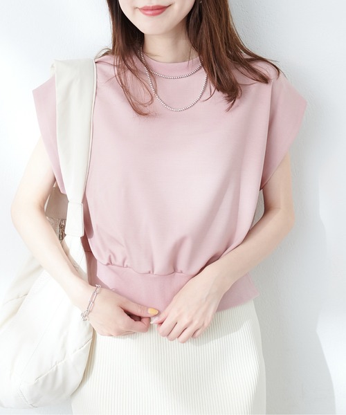 natural couture（ナチュラルクチュール）の「【WEB限定】きれいめポンチフレンチスリーブTOPS（タンクトップ・レディース・ライトグレー/ピンク/オフホワイト/ブラック/グレイッシュベージュ/サックスブルー・FREE）」の6枚目の写真