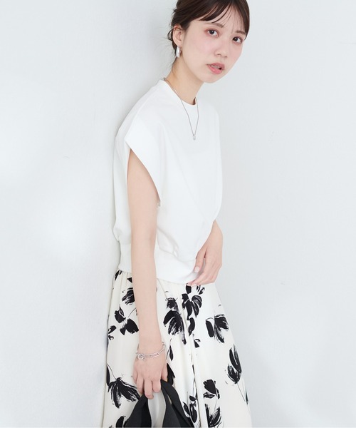 natural couture（ナチュラルクチュール）の「【WEB限定】きれいめポンチフレンチスリーブTOPS（タンクトップ・レディース・ライトグレー/ピンク/オフホワイト/ブラック/グレイッシュベージュ/サックスブルー・FREE）」の9枚目の写真